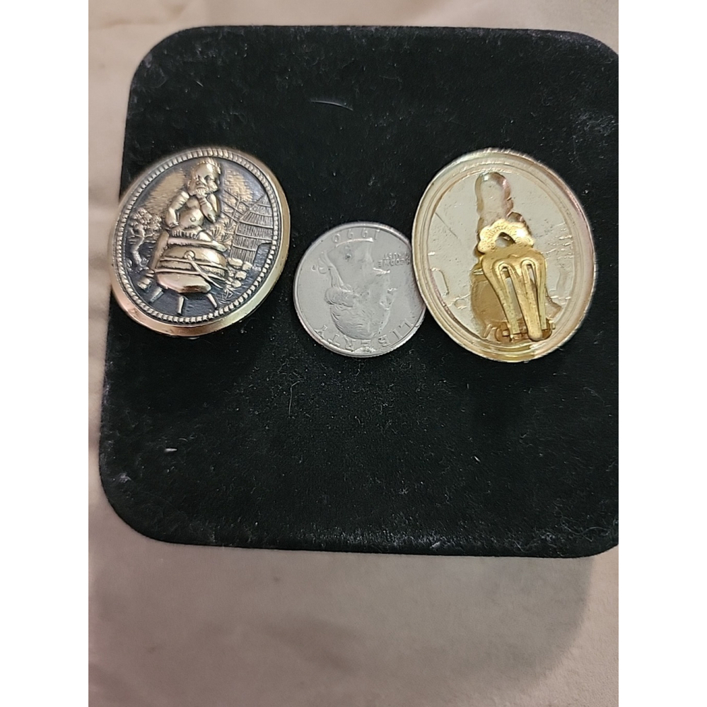 Picture Metal Brass? Child Caldrin Clip On Earrings - Picture 10 of 10